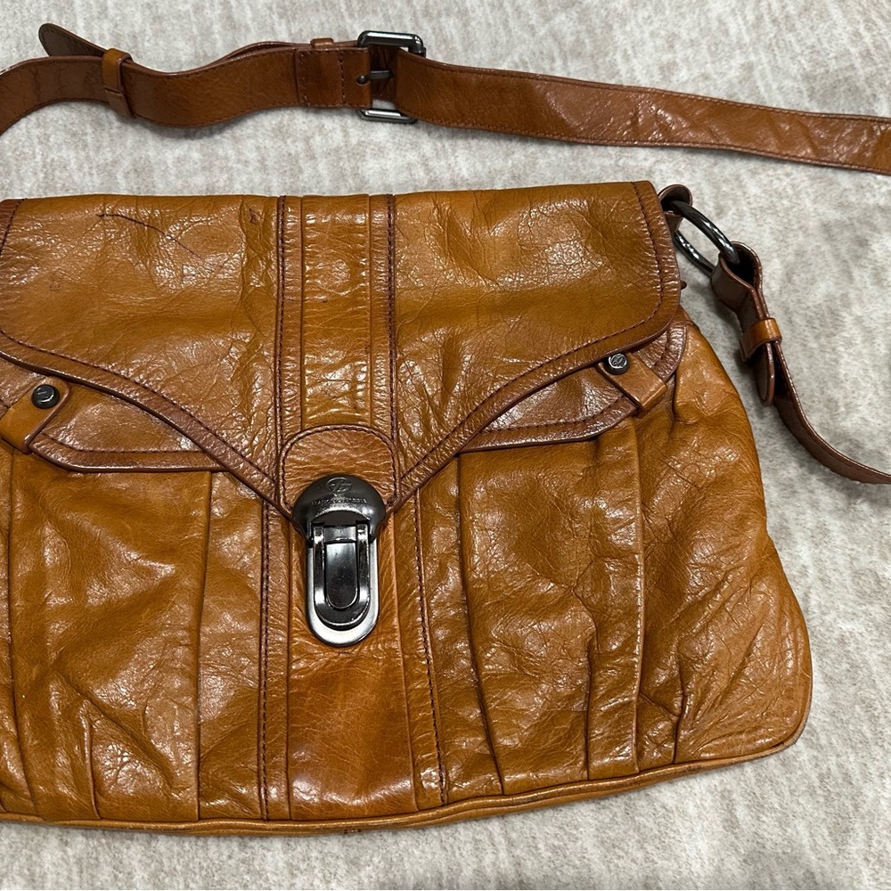Women’s Italian Leather Shoulder Bag